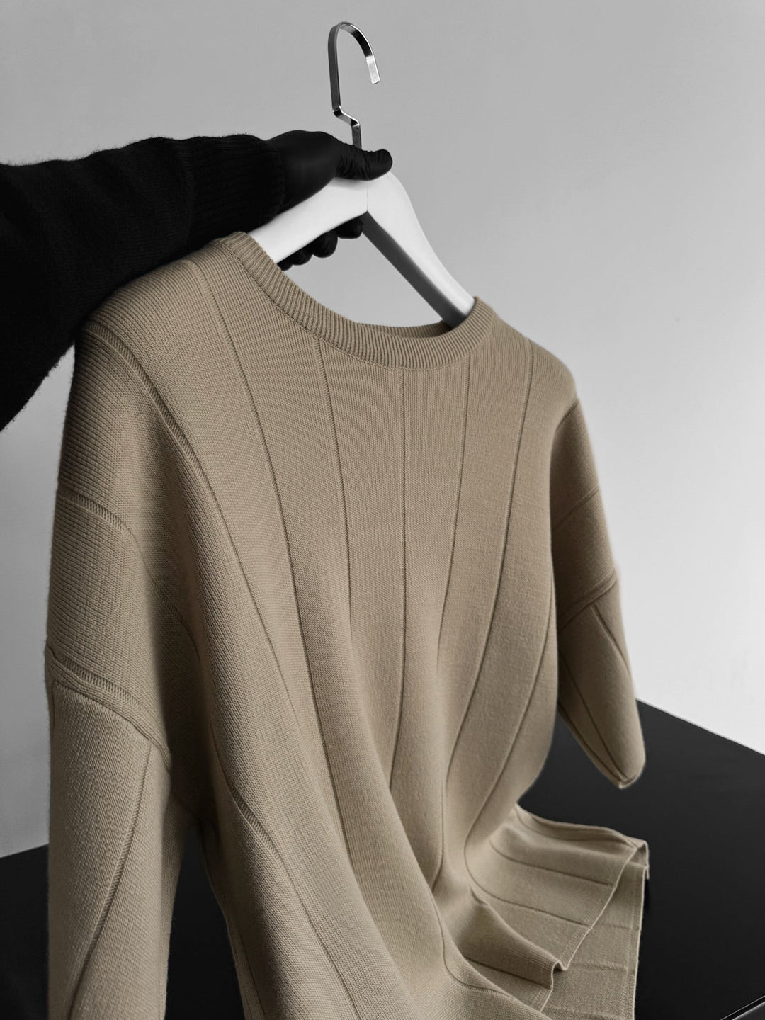 Oversize Line Knit T-Shirt - Kamień