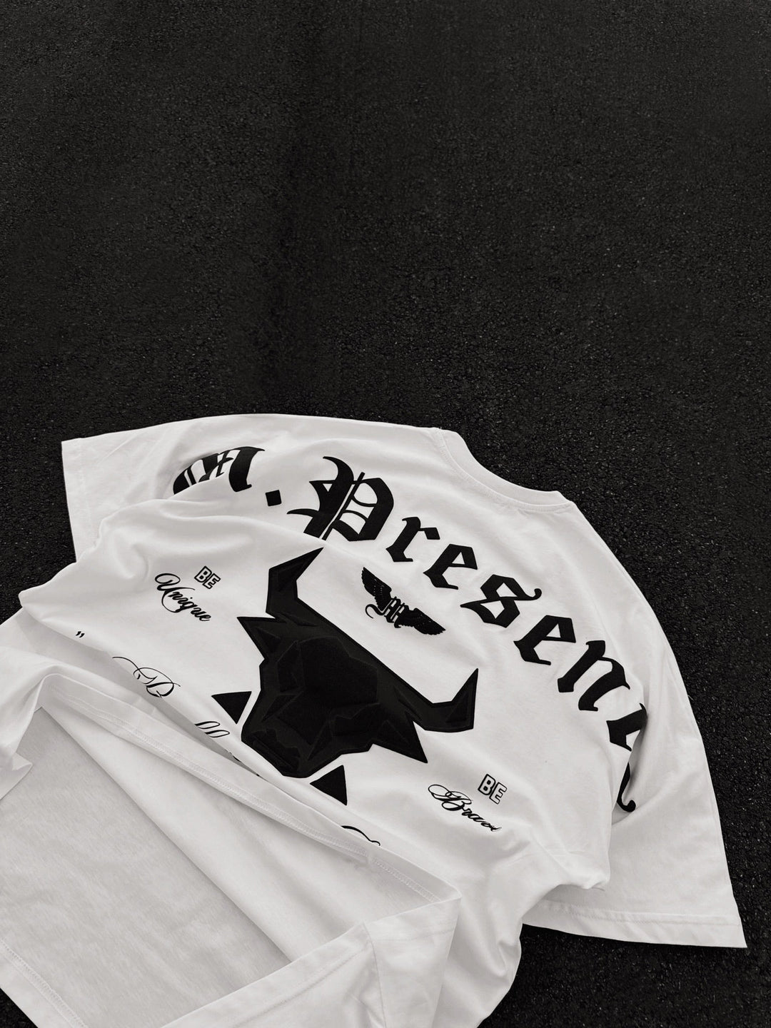T-shirt Oversize Bull Worldwide - Ecru i Czarny