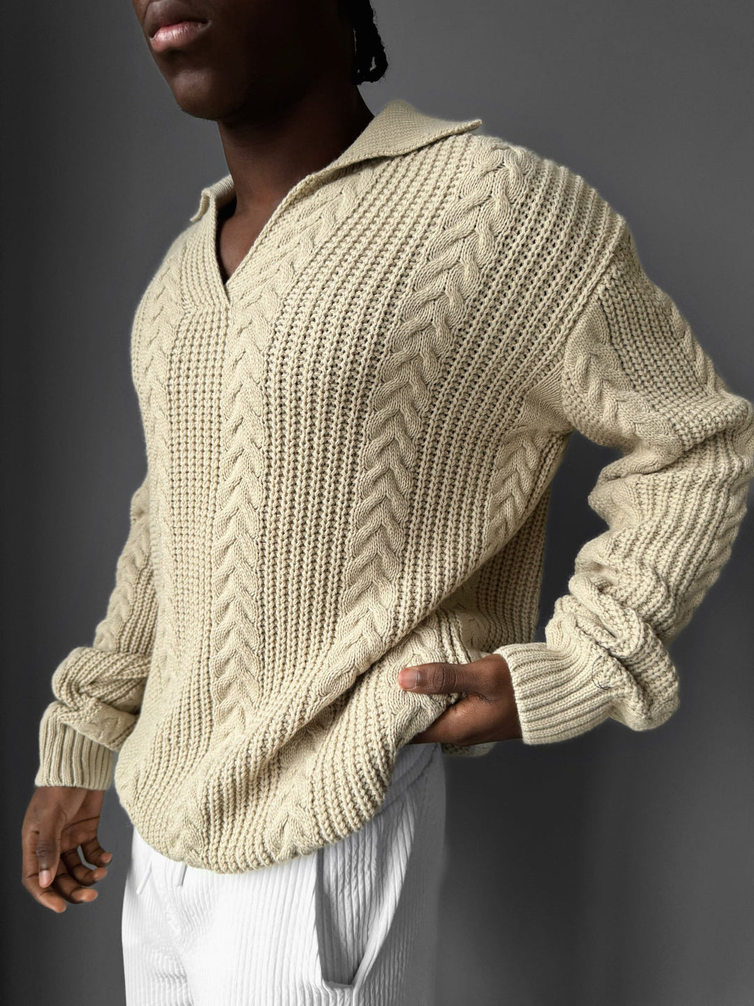 Oversize Sweter Polo z Plecionką - Kamień