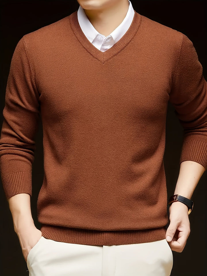 Elegancki sweter z dekoltem V