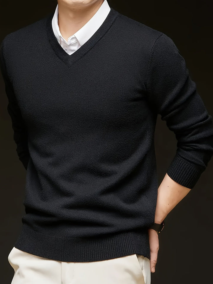 Elegancki sweter z dekoltem V