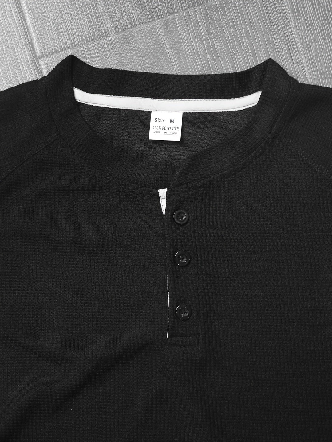 Klasyczny guzik koszula henley
