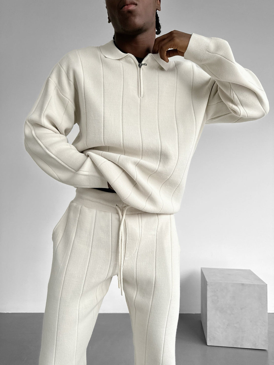 Oversize Lines Knit Zipper Polo Sweatshirt - Ecru