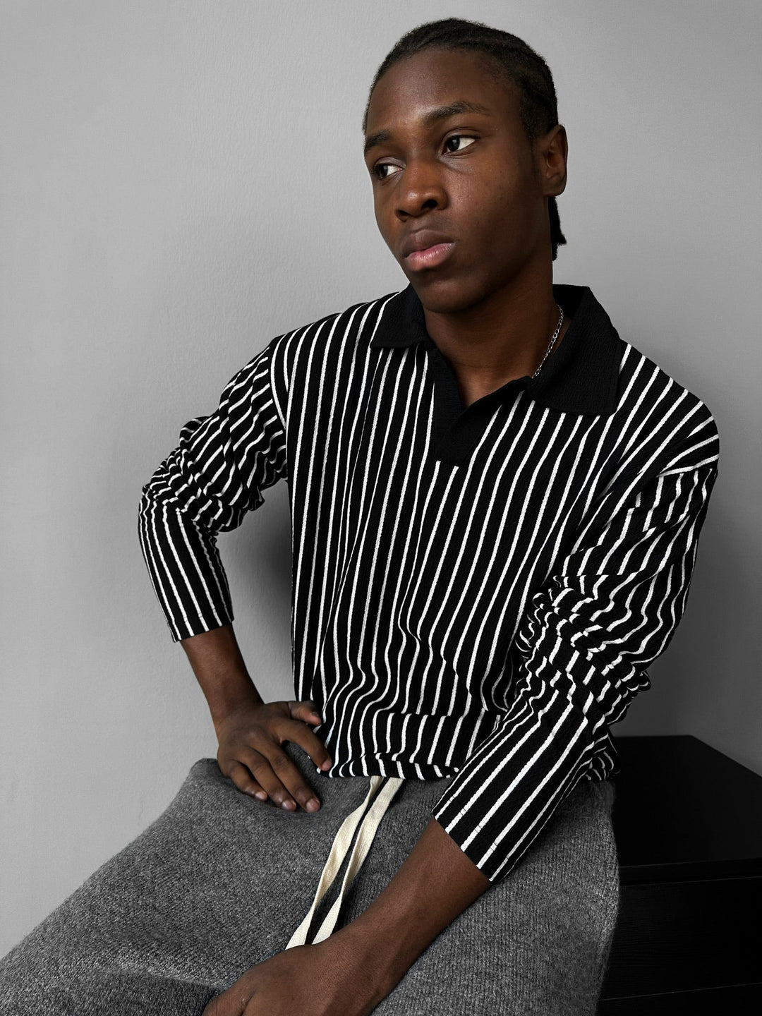 Sweter Polo w Paski - Czarny