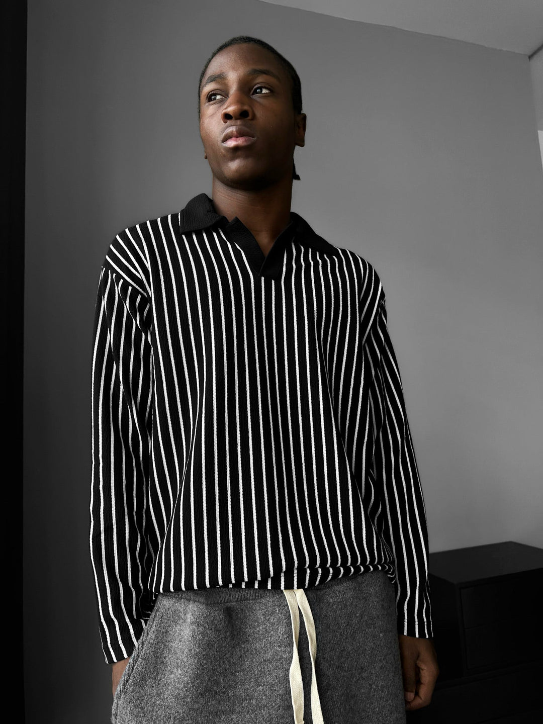 Sweter Polo w Paski - Czarny