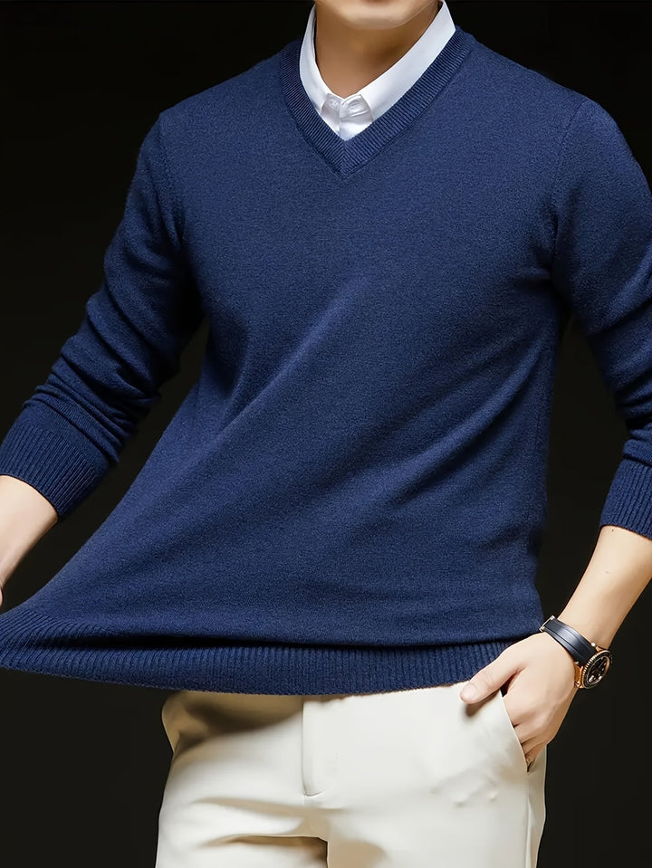 Elegancki sweter z dekoltem V