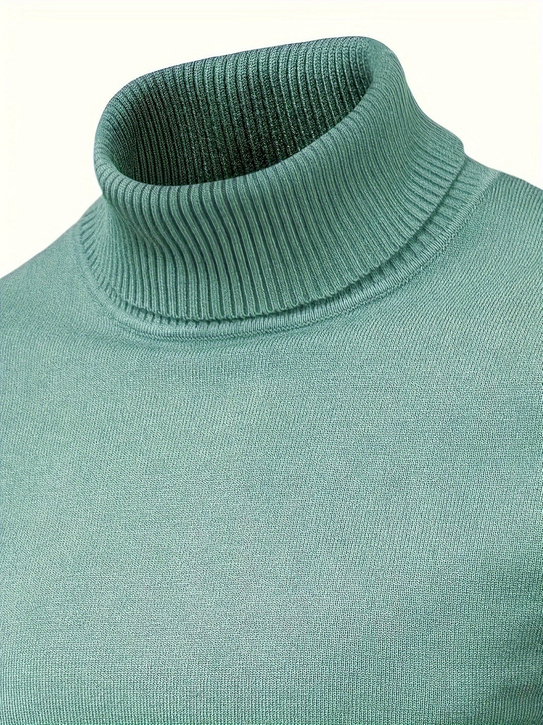 Klasyczny półgolf sweter