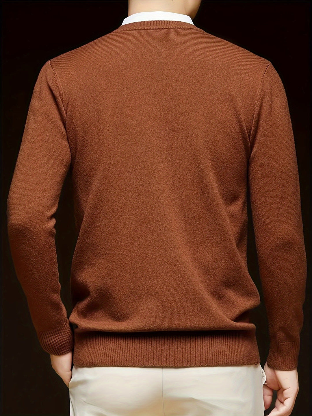 Elegancki sweter z dekoltem V