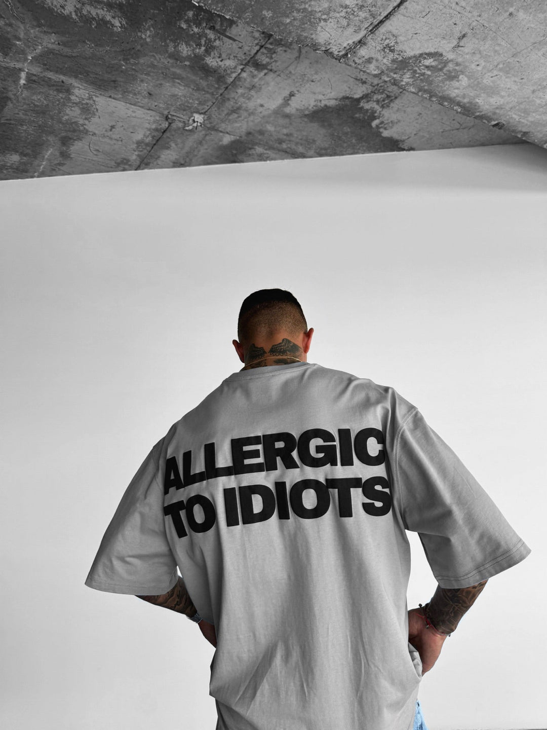 T-shirt Oversize z nadrukiem - Szary