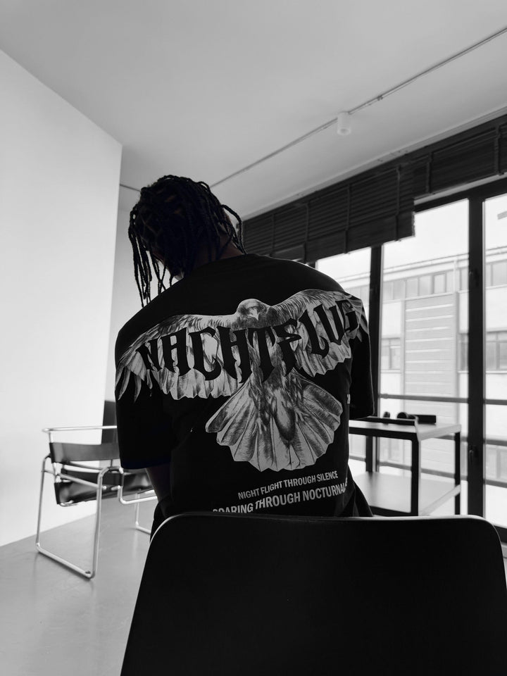 Oversize "Nachtflug" T-shirt - Czarny