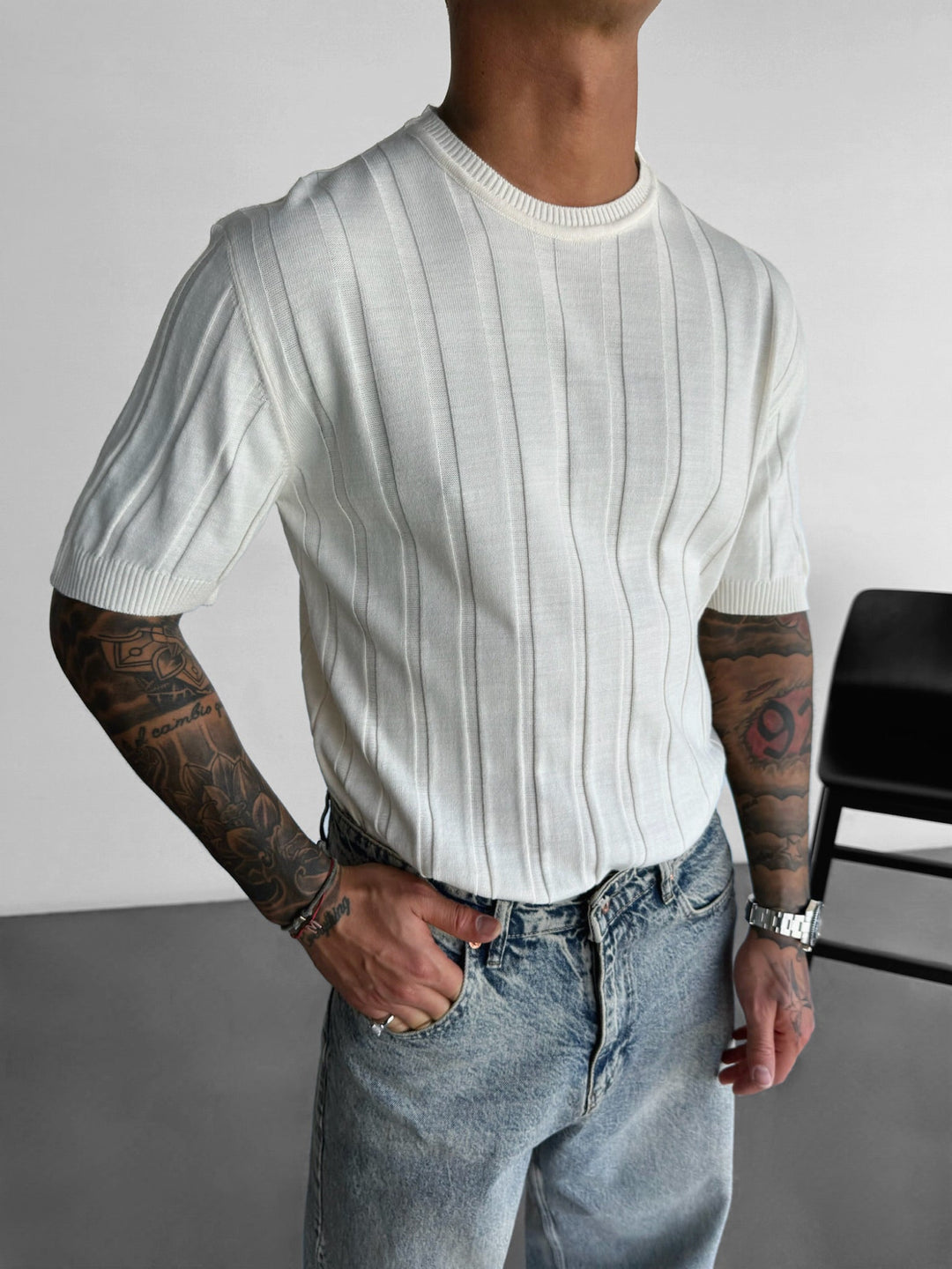 T-shirt Regular Fit z dzianiny - Kremowy