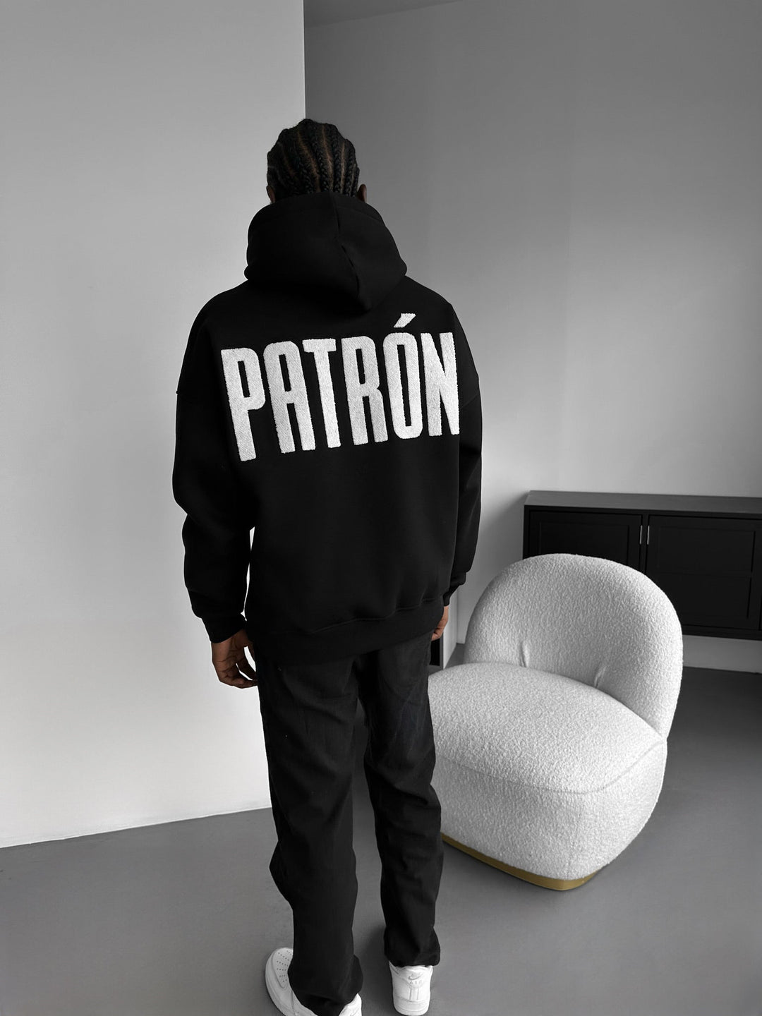 Hoodie Oversize z Detalami - Czarny i Biały
