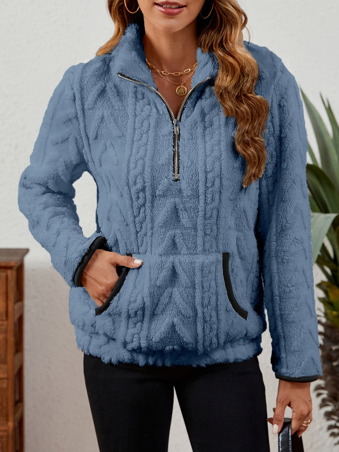 Przytulny zamek 1/2 sweter