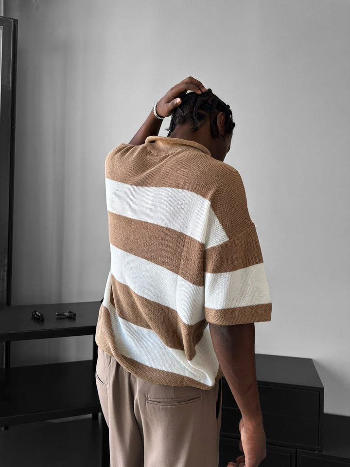 Koszulka T-shirt w regularnym fasonie w paski - Camel