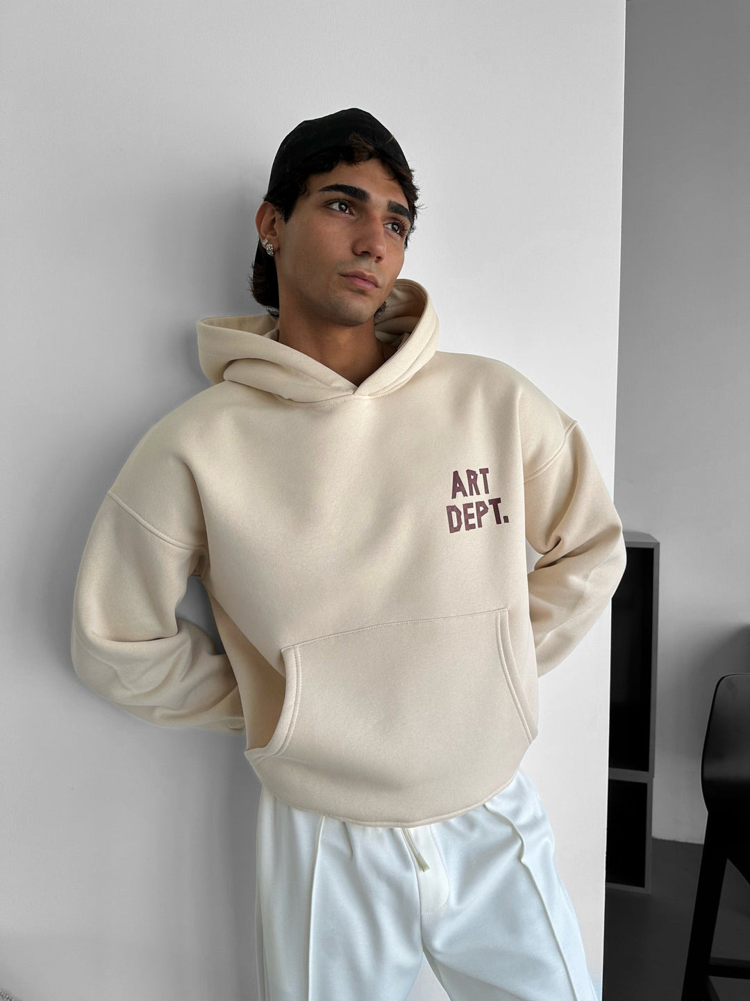 Oversize Art Dept. Hoodie - Beżowy