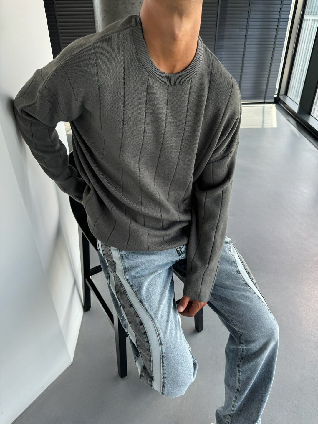 Oversize Lines Knit Sweatshirt - Antracyt