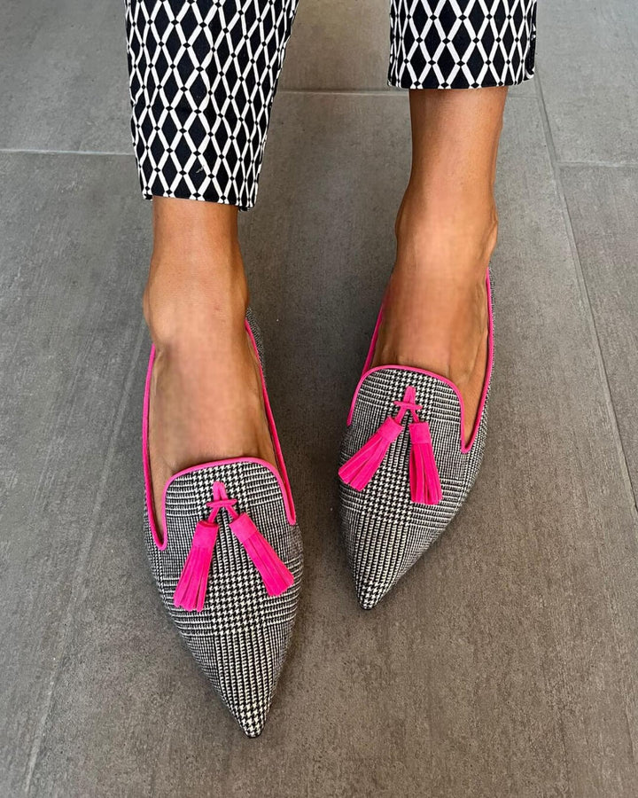 Elegancki Fluo Fringes Pointed mokasyny