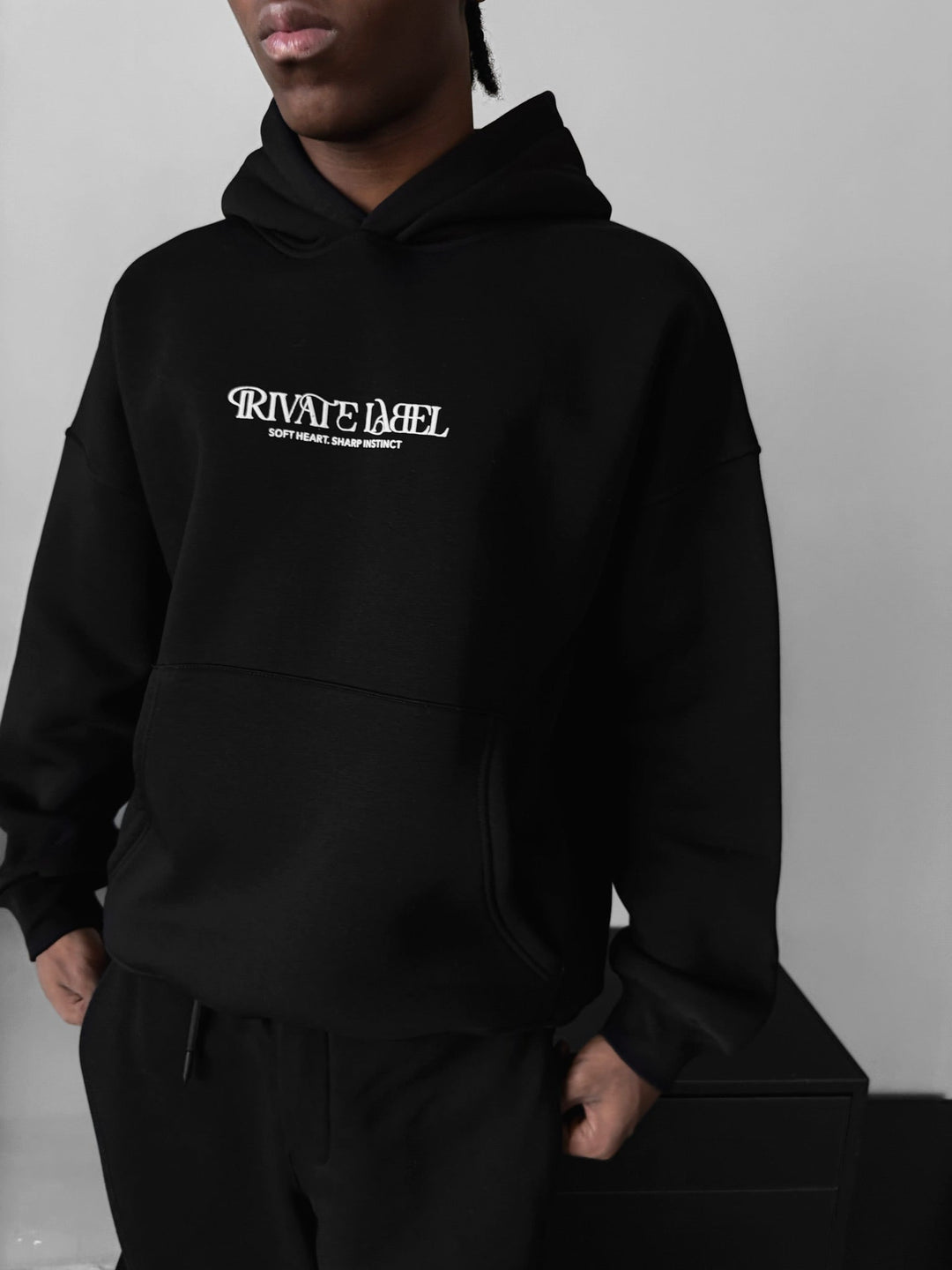 Oversize Hoodie z Prywatną Metką - Czarny