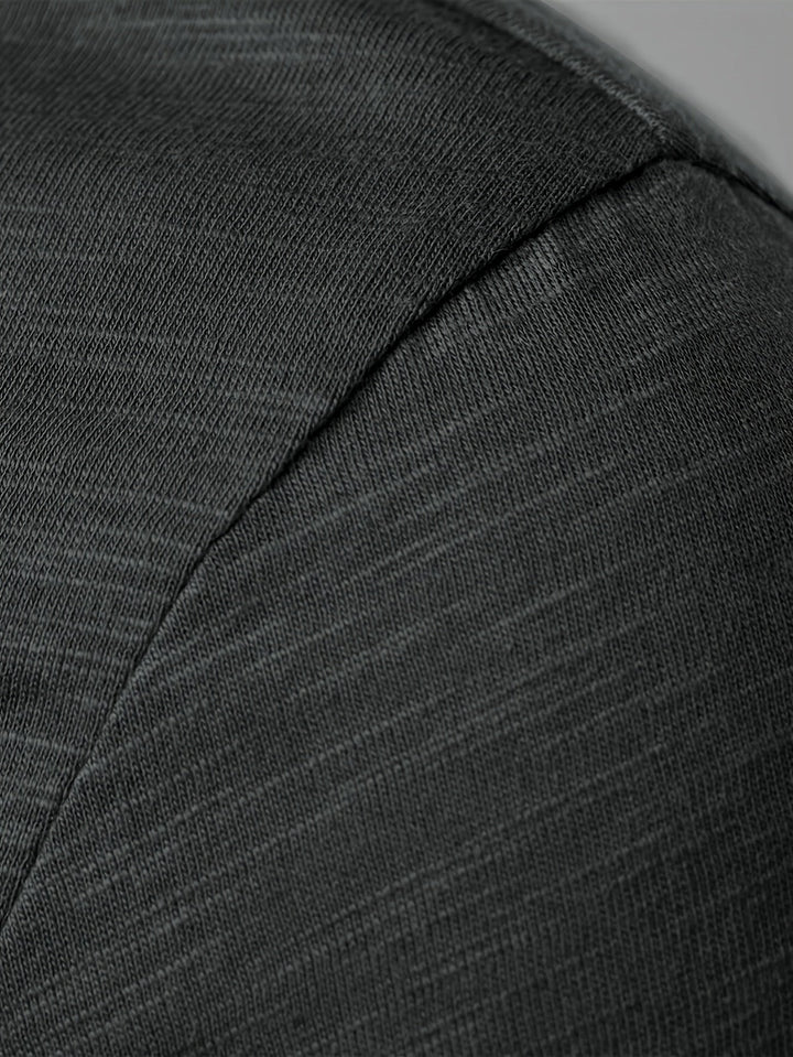 Klasyczny Button-Placket Henley