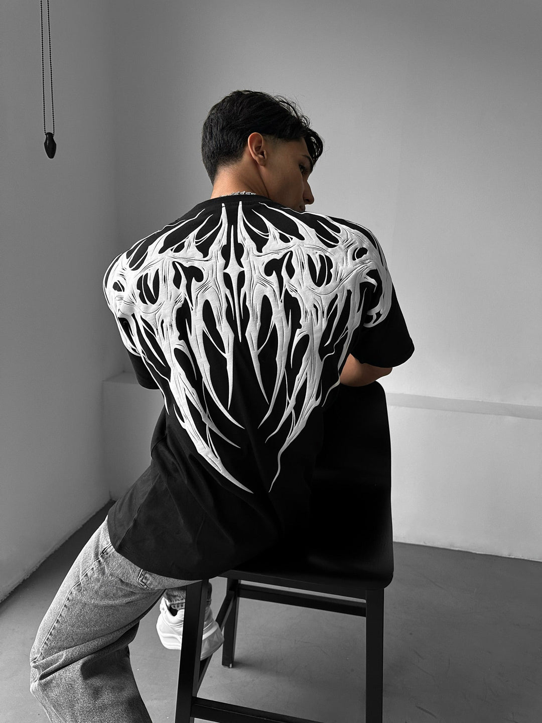 T-shirt Oversize Tribal - Czarny