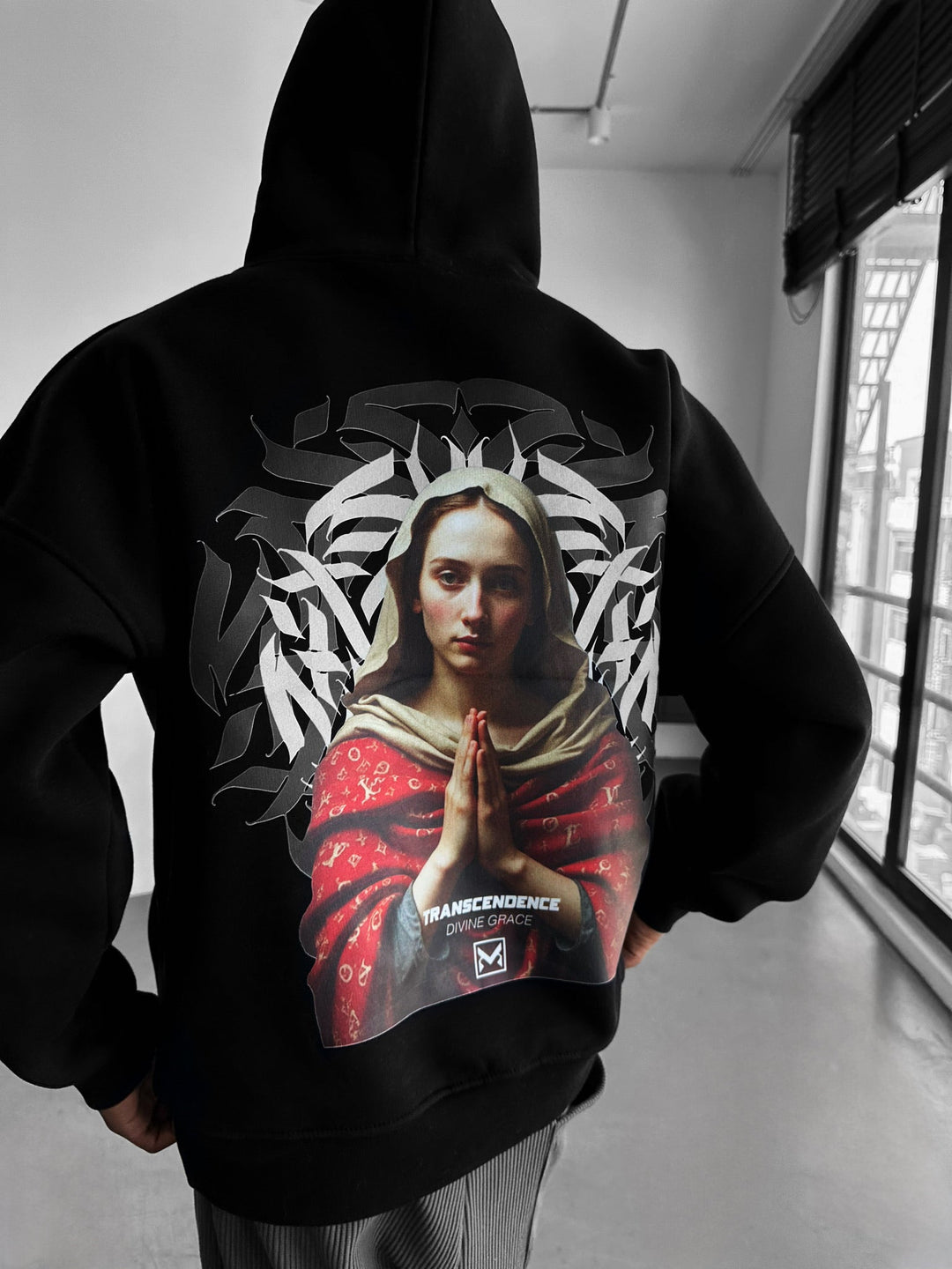 Oversize ‘Transcendencja’ Hoodie - Czarny