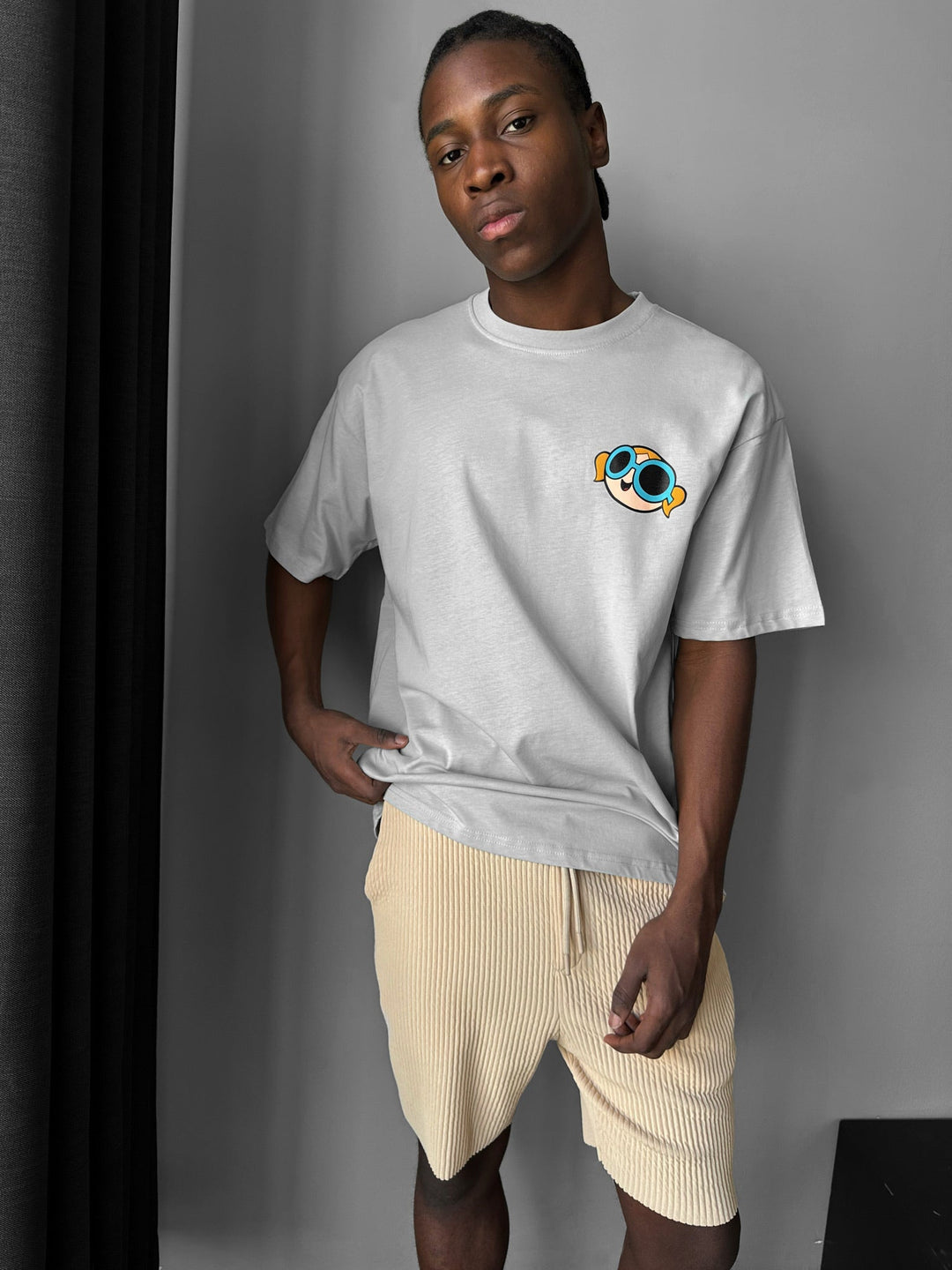 T-shirt Komiksowy Oversize - Szary