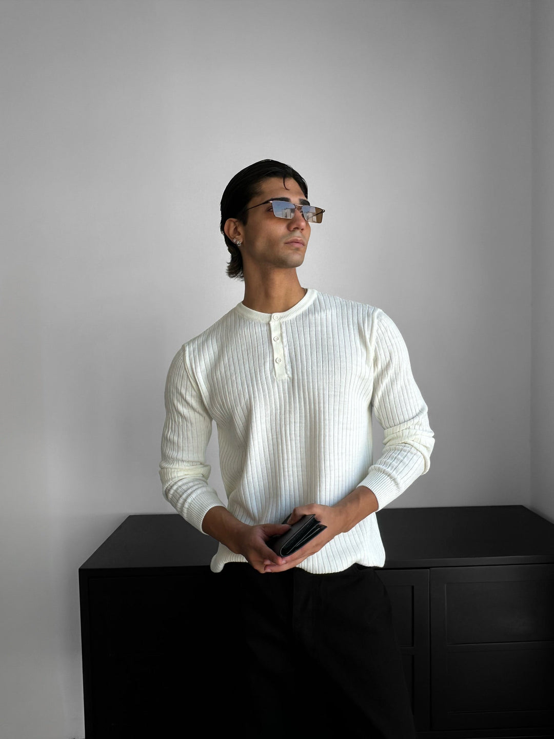 Sweter Slim Fit z Guzikami - Ecru
