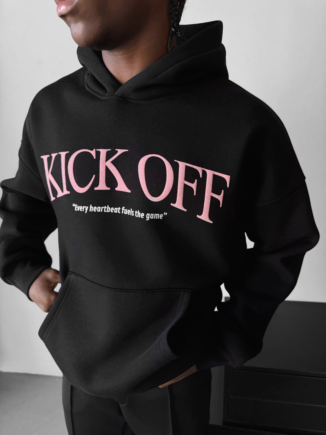 Oversize "KICK OFF" Hoodie - Czarny