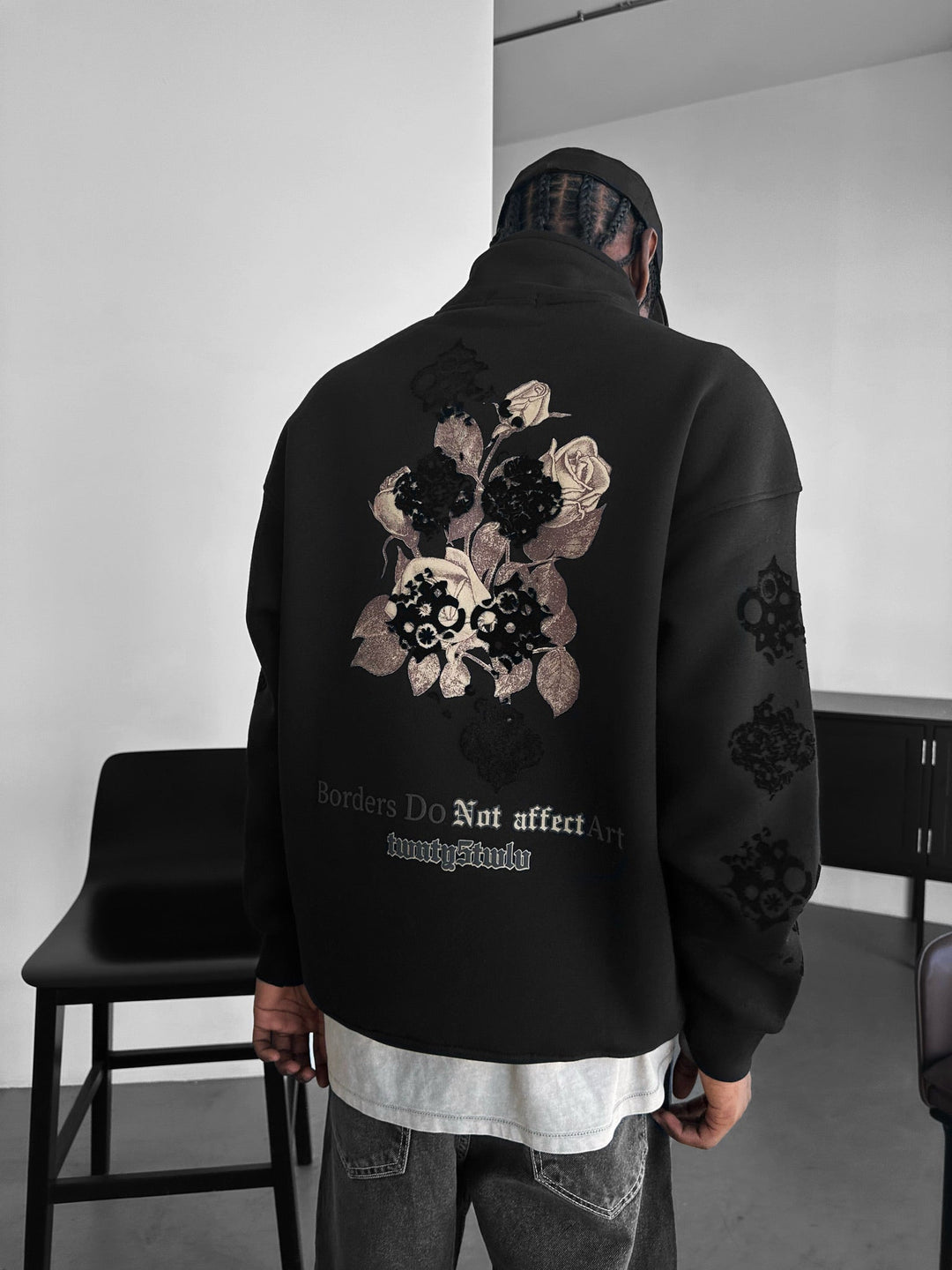 Oversize Half-Zip Graphic Sweatshirt - Czarny