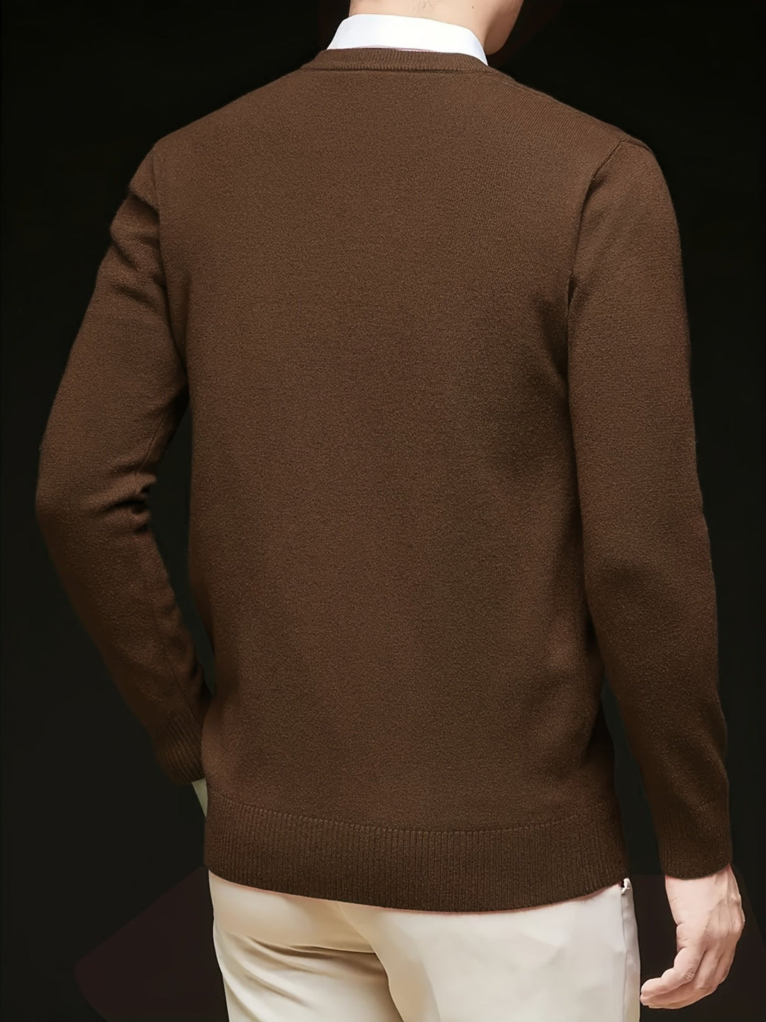 Elegancki sweter z dekoltem V