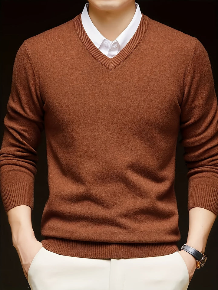 Elegancki sweter z dekoltem V