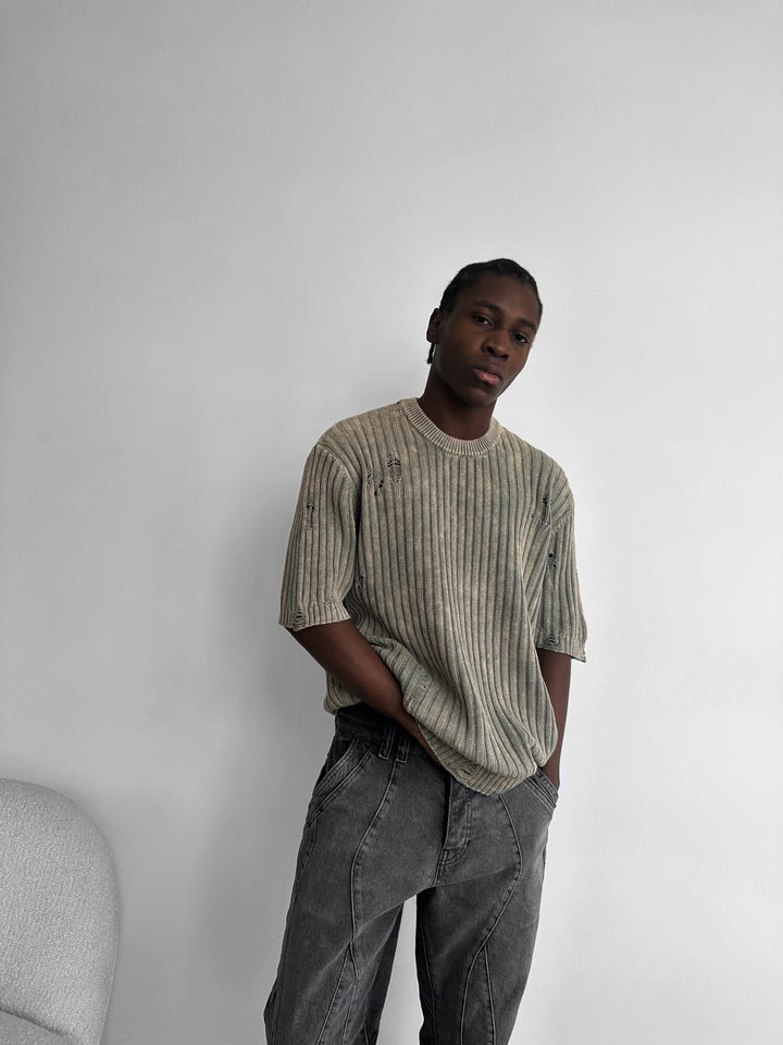 Oversize T-shirt z przetarciami - Kamień