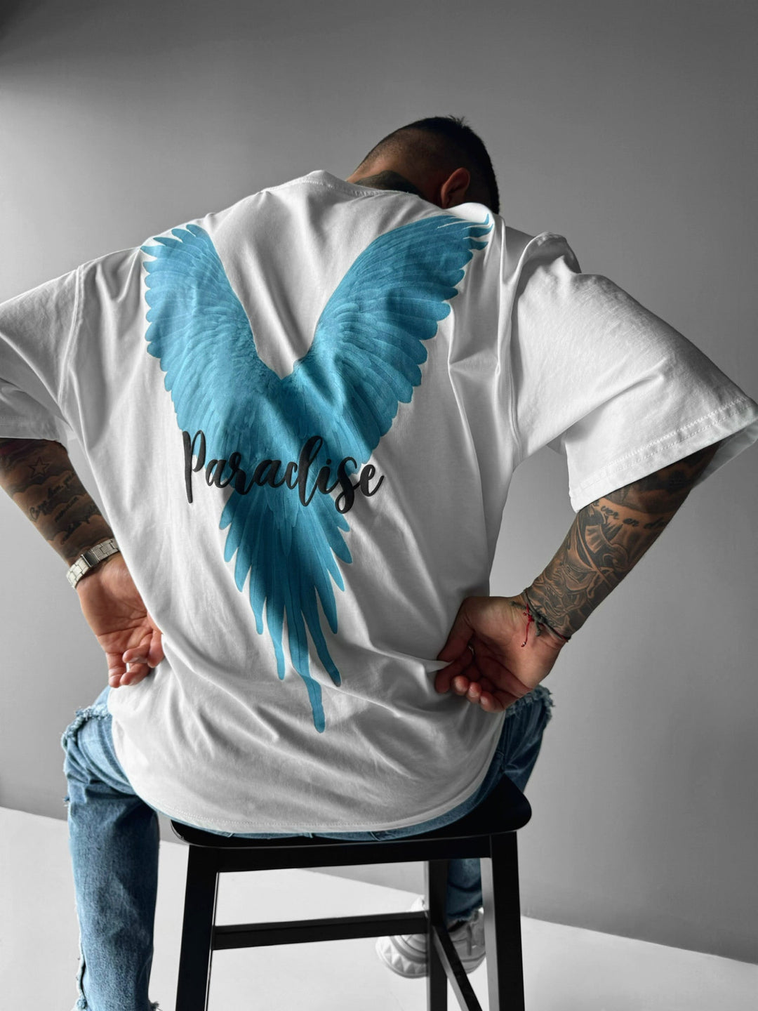 Oversize T-shirt Raj dla Papug - Biały i Niebieski