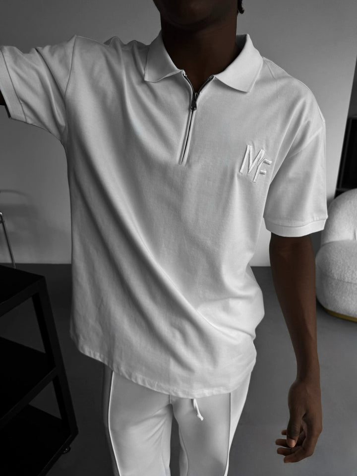Luźny T-shirt Polo "MF" - Biały