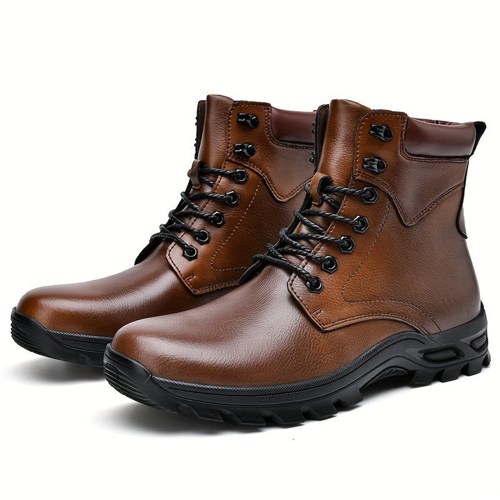 Solidny sznurowane buty