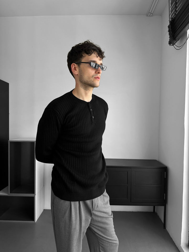 Sweter Slim Fit z guzikami - Czarny