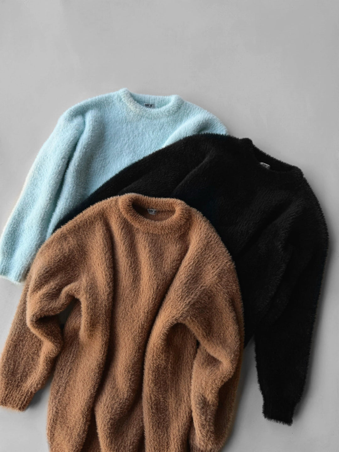 Oversize Sweter z Włochatym Sznurkiem - Dym Drzewny