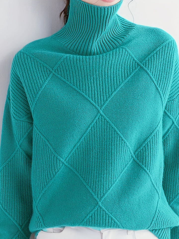 Fakturowany sweter z golfem
