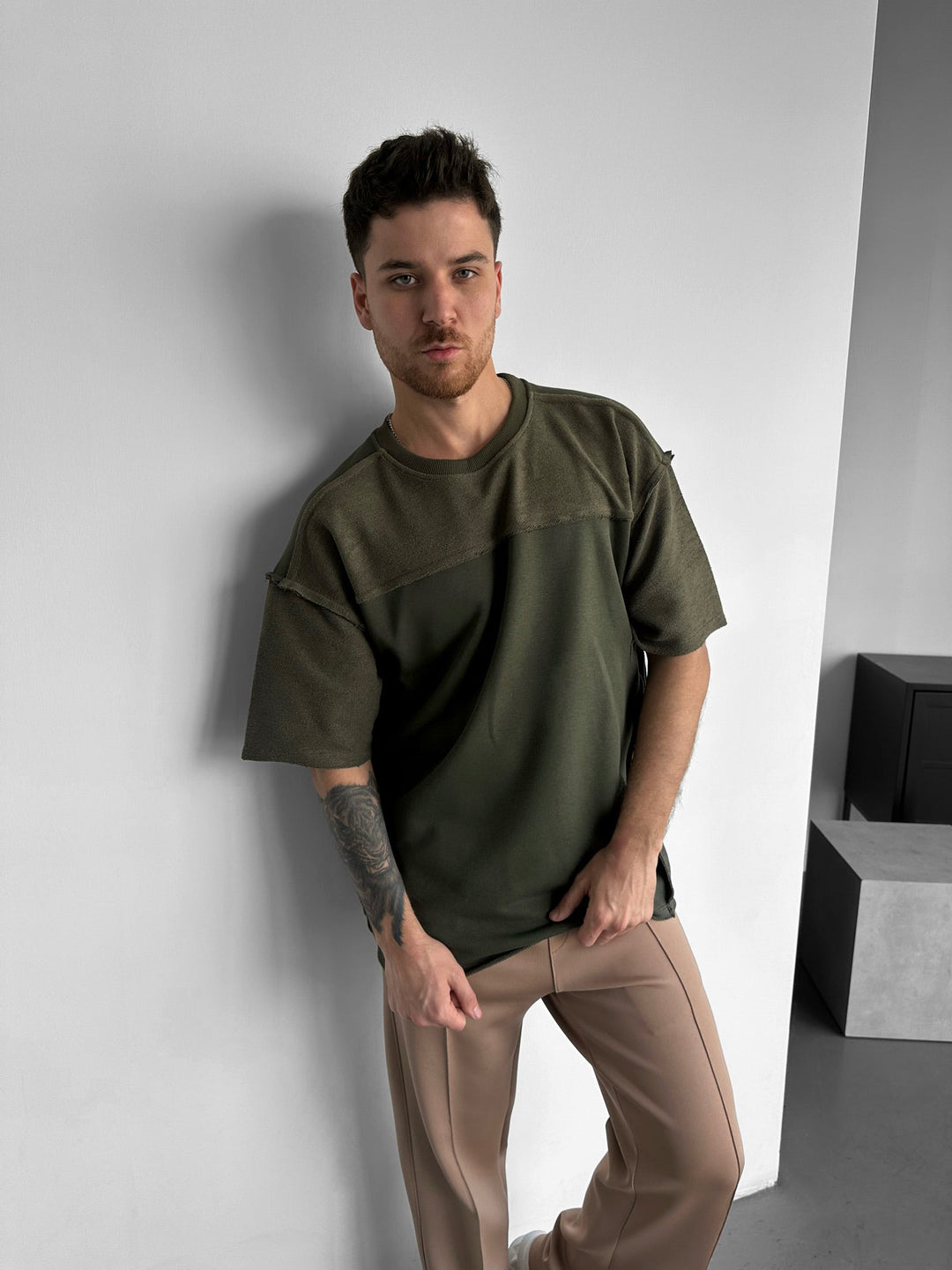 T-shirt Oversize z Detalem Szwu - Khaki