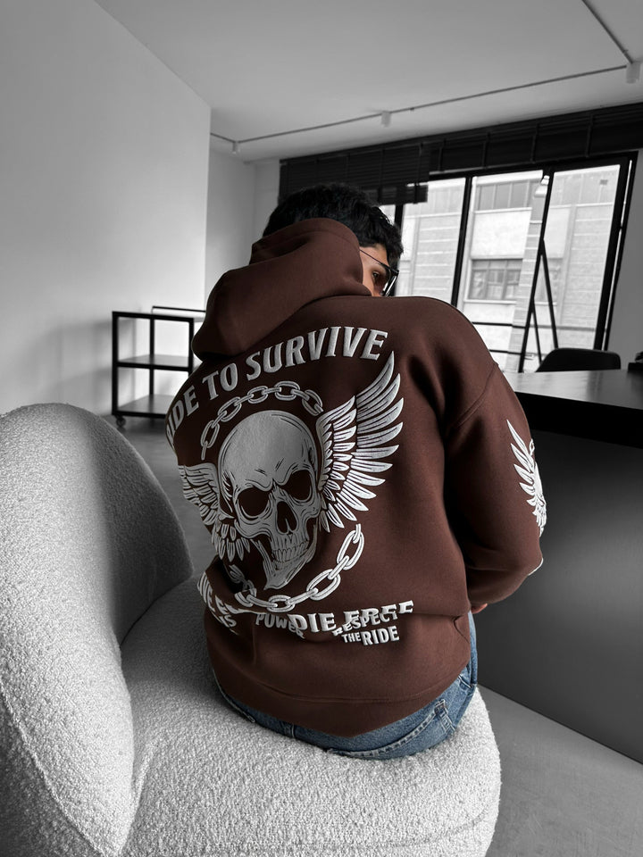 Oversize Hoodie "Ride to Survive" - Brązowy