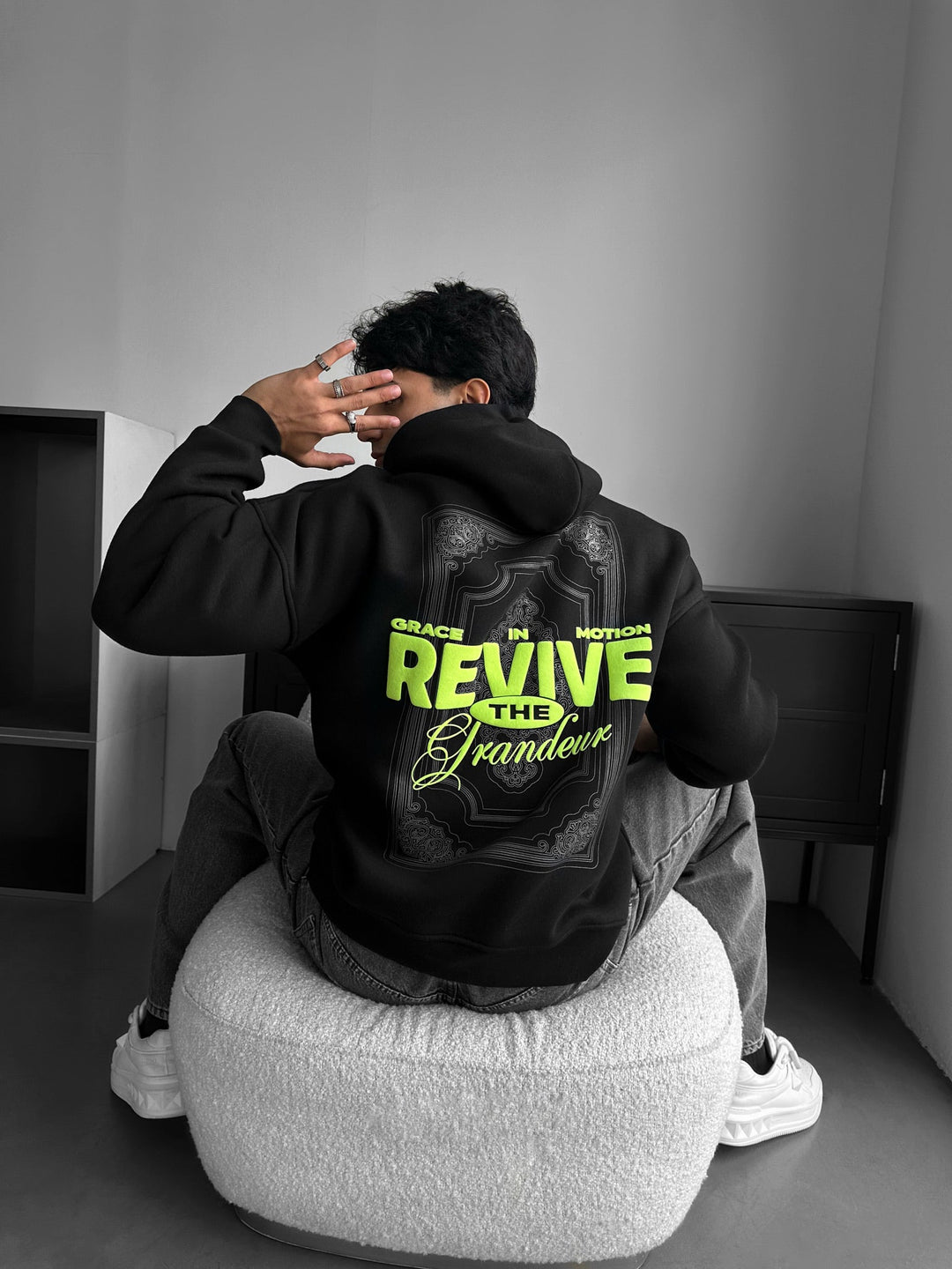 Oversize Revive Hoodie - Czarny
