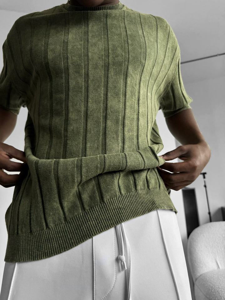 T-shirt Slim Fit z Przeszyciami - Khaki