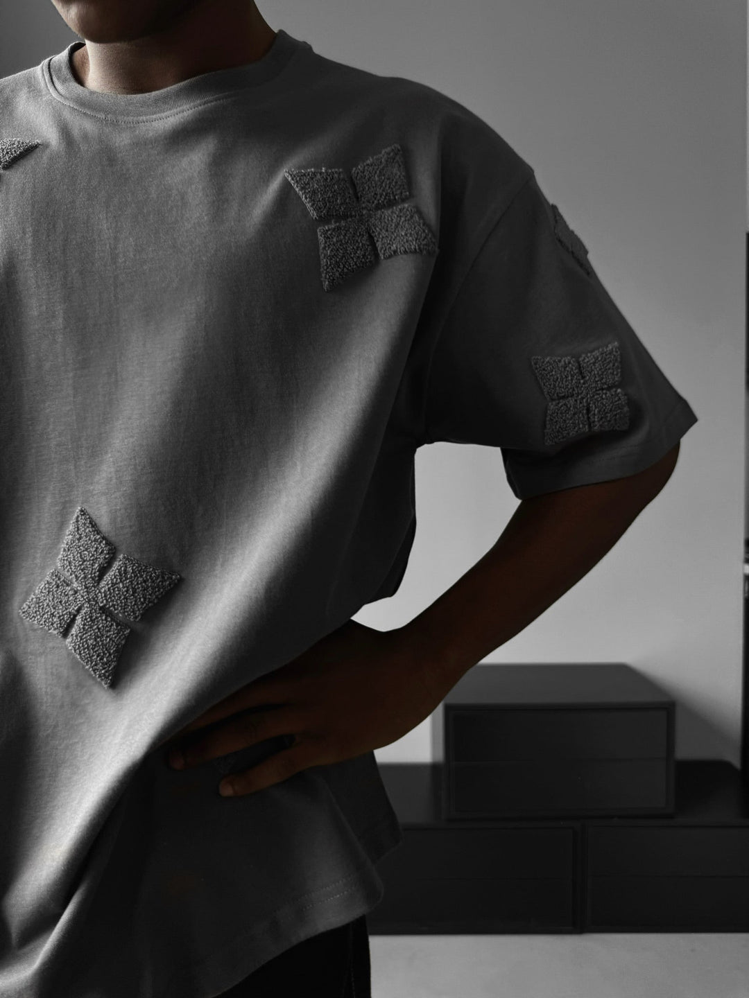 T-Shirt Oversize Szczegółowy - Antracytowy