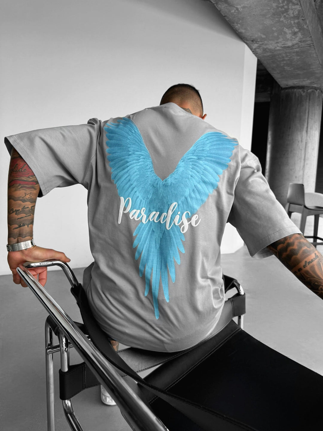 T-shirt Oversize Parrot Paradise - Szary