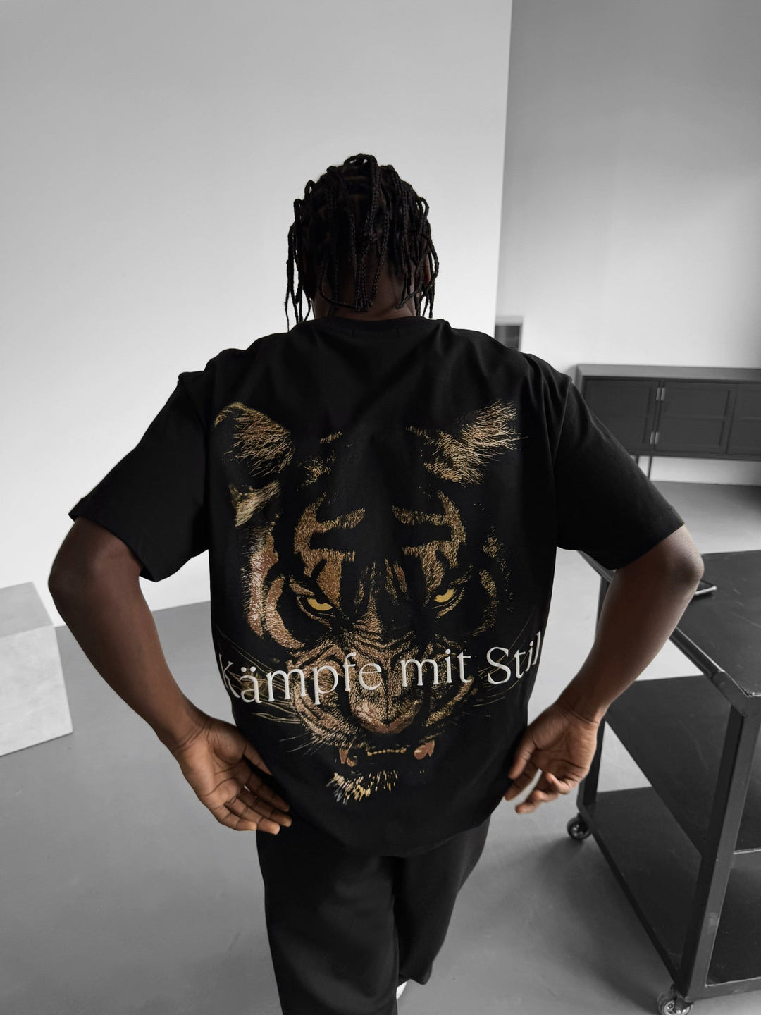 Oversize "Kämpfe mit Stil" T-shirt - Czarny