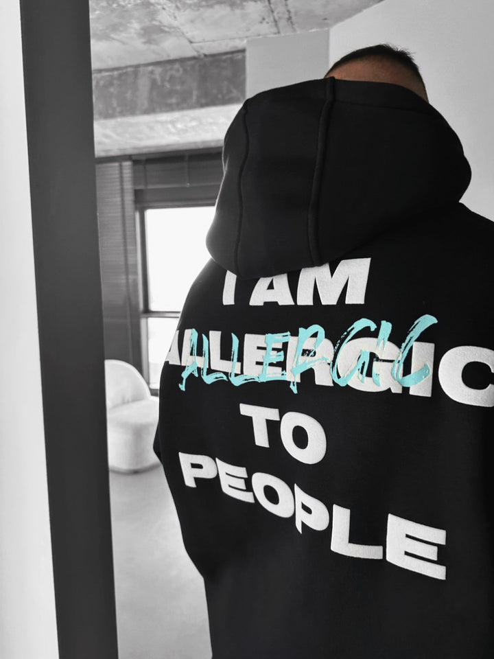 Oversize Hoodie Alergiczny - Czarny