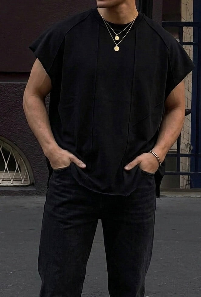 Oversized T-shirt z detalami w kształcie skrzydeł - Czarny