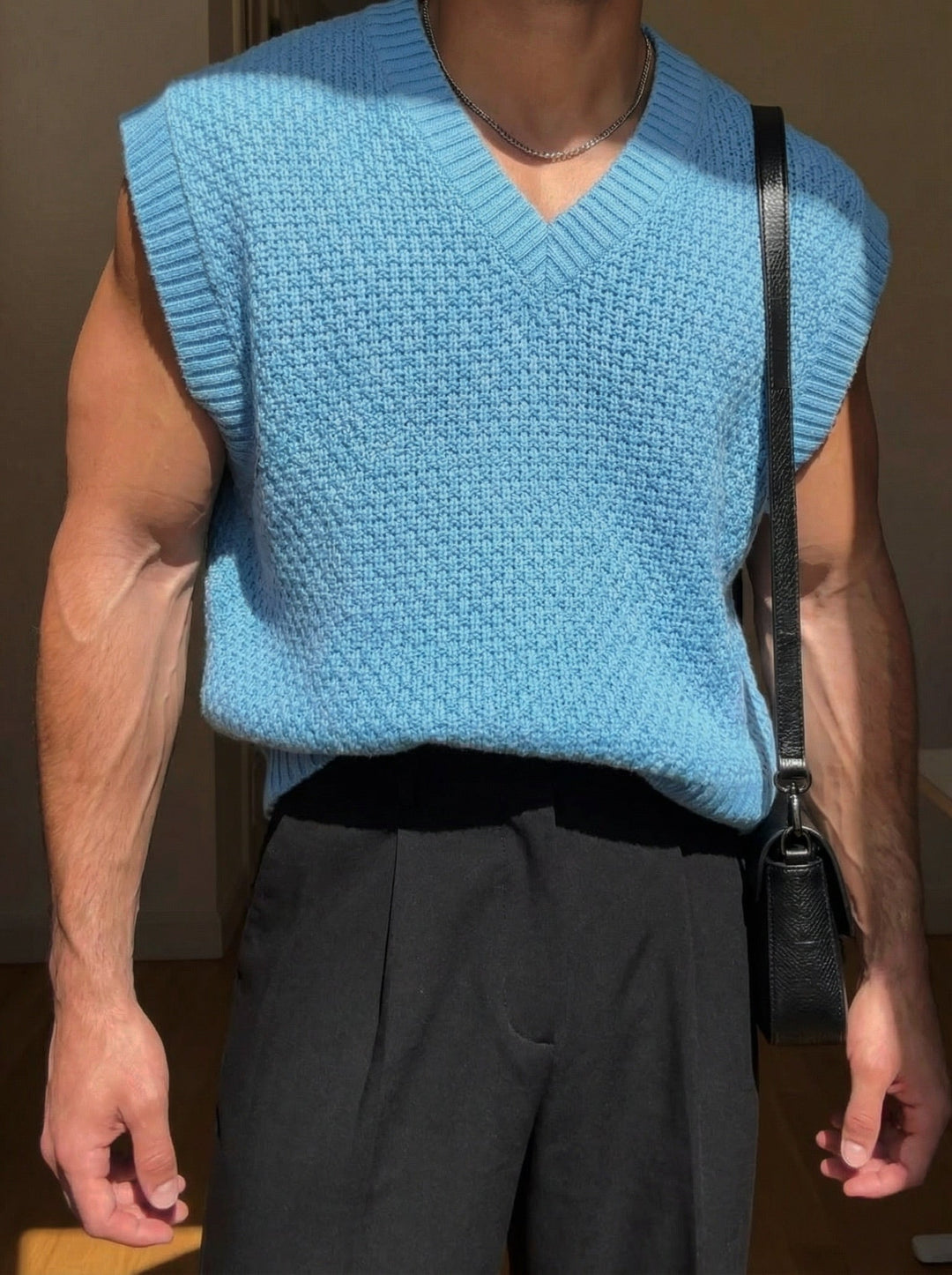 Luźny Sweter z Węzłem w Serek - Babyblue