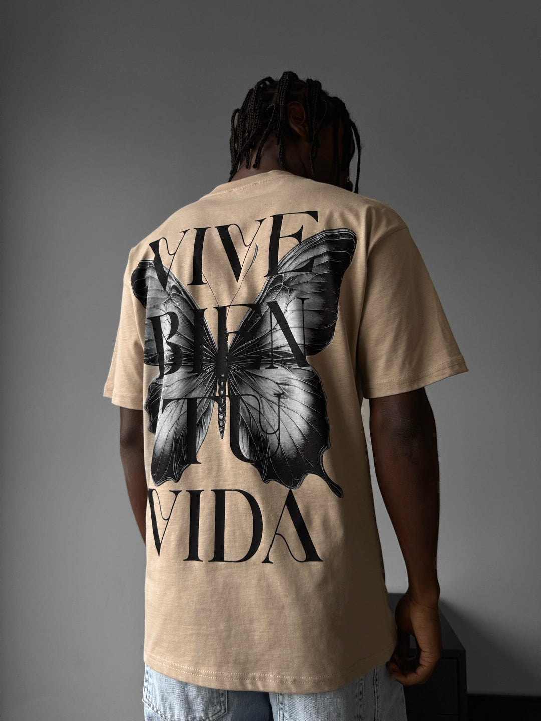 Oversize "Vive Bien Tu Vida" T-shirt - Beżowy