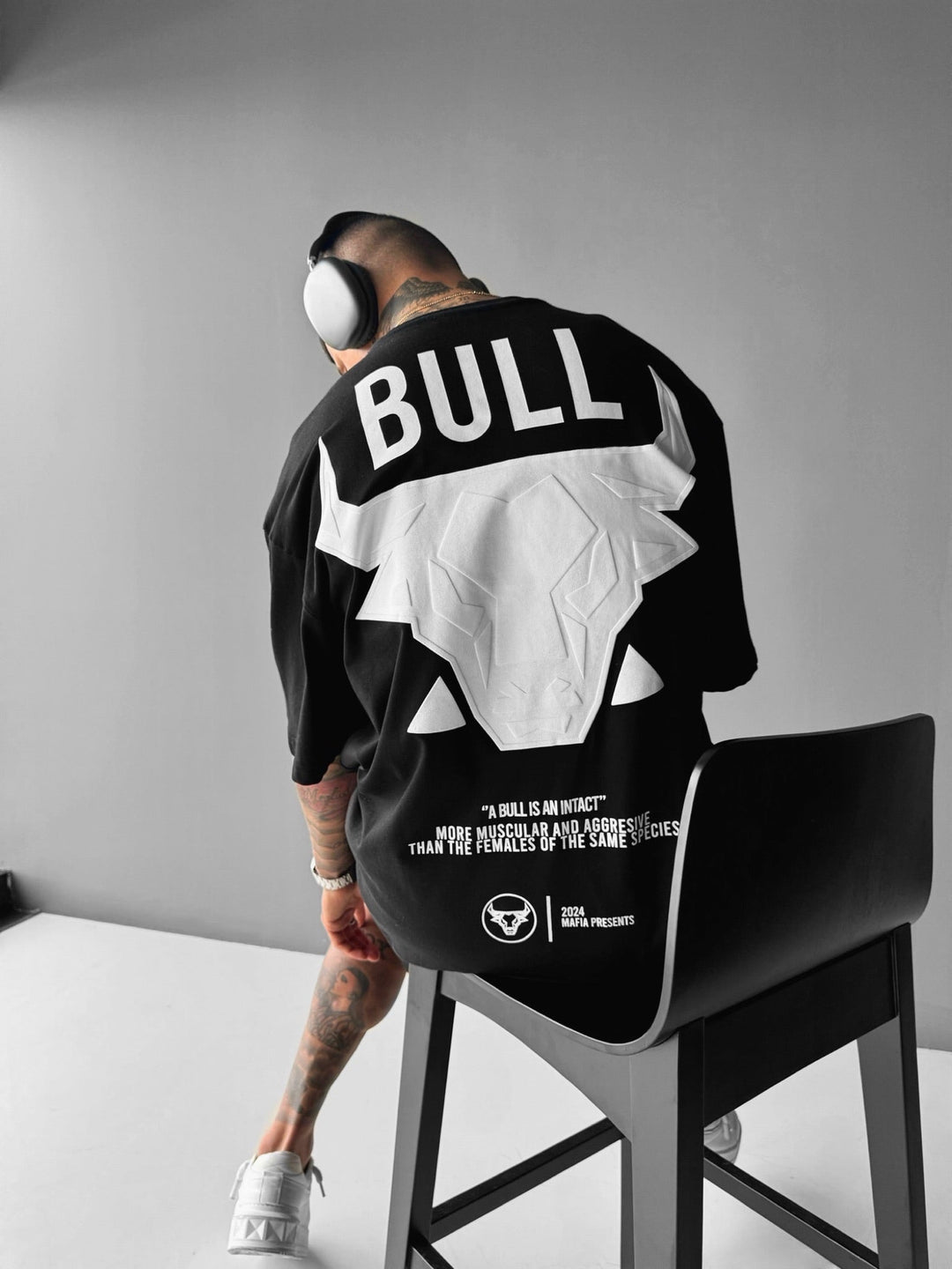 T-shirt Oversize Bull - Czarny i Biały